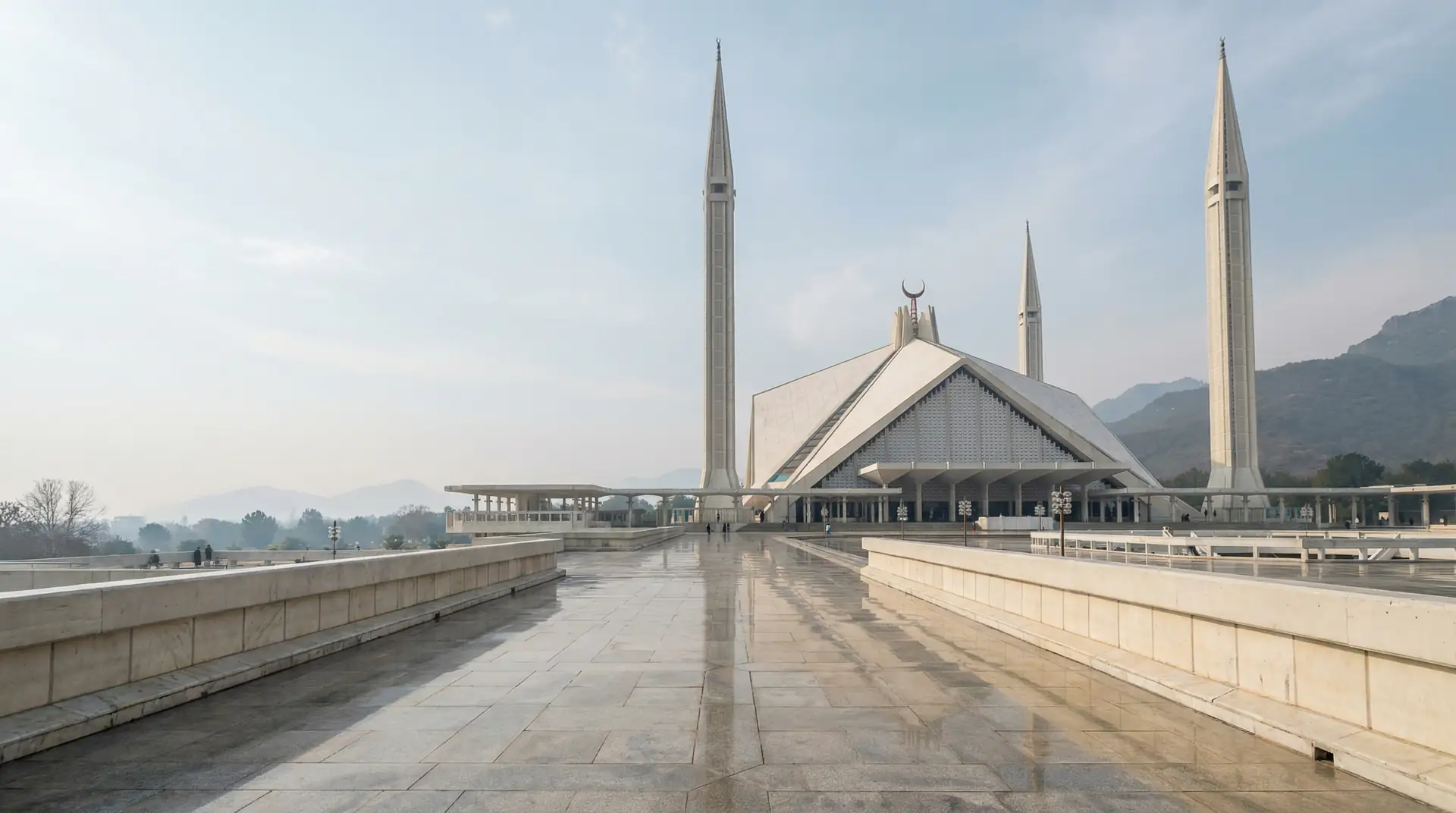Faisal Mosque with Margalla Hills in Islamabad, Pakistan — OraVisa Pakistan visa services from Dubai